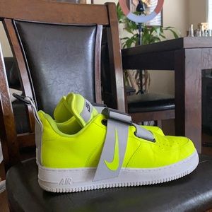 Neon Nikes Air Force 1’s utility